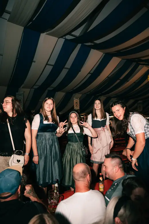Schmalzlerfest Perlesreut 2025 Freitag: Kinder-Festzug, Perlesreuter BleMUSI Foto 2500487