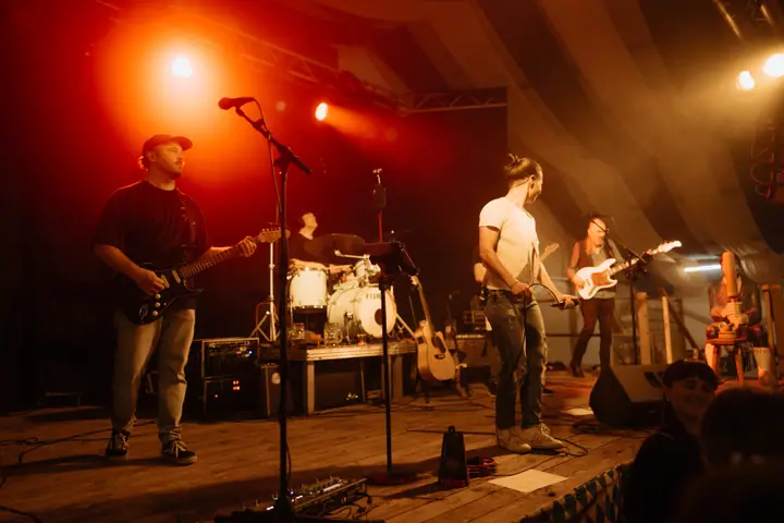 Schmalzlerfest Perlesreut 2025 Montag: Tag der Betriebe mit Sammer of Love Foto 2500778