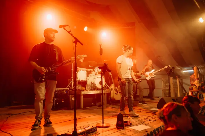 Schmalzlerfest Perlesreut 2025 Montag: Tag der Betriebe mit Sammer of Love Foto 2500779