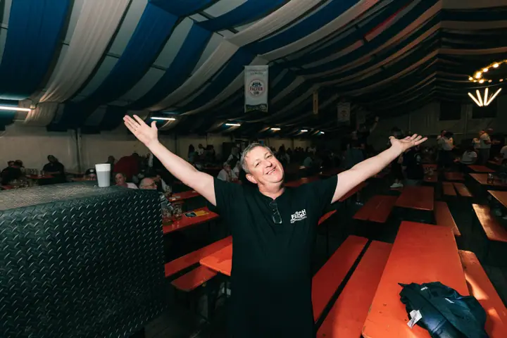 Schmalzlerfest Perlesreut 2025 Montag: Tag der Betriebe mit Sammer of Love Foto 2500807