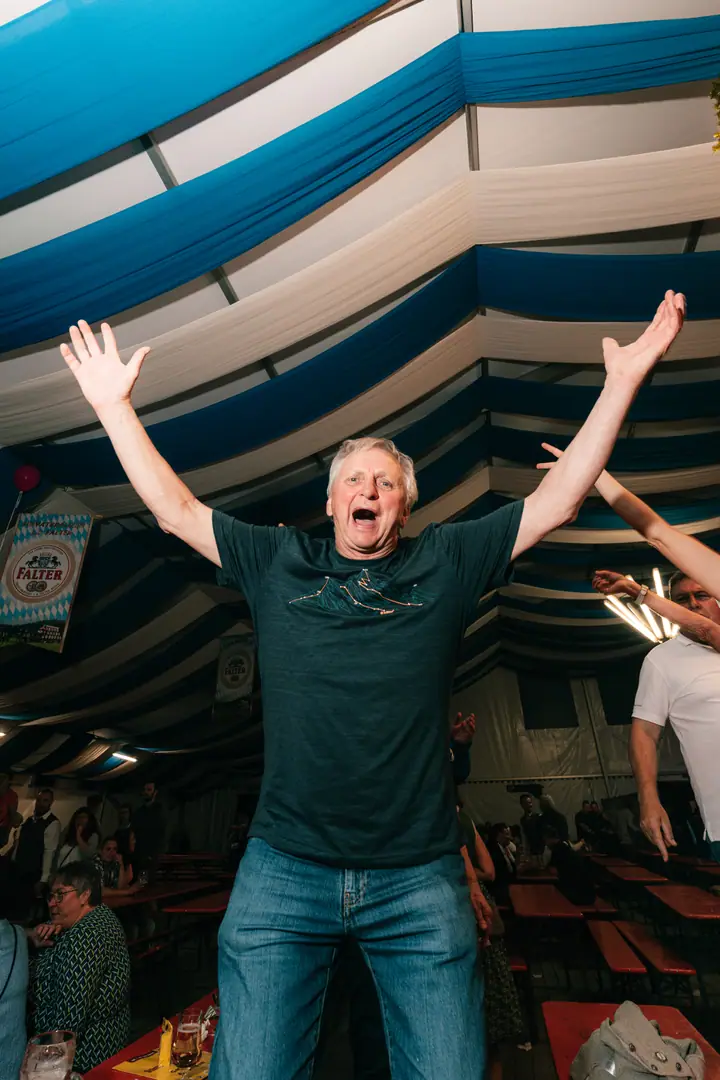 Schmalzlerfest Perlesreut 2025 Montag: Tag der Betriebe mit Sammer of Love Foto 2500810