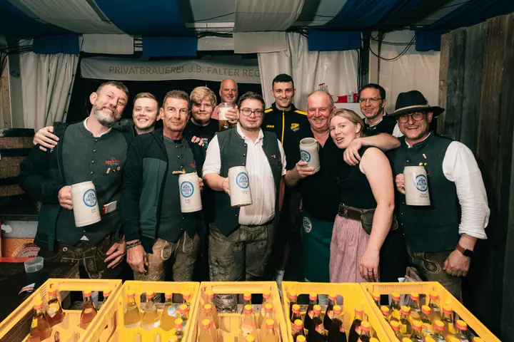 Schmalzlerfest Perlesreut 2025 Montag: Tag der Betriebe mit Sammer of Love Foto 2500813
