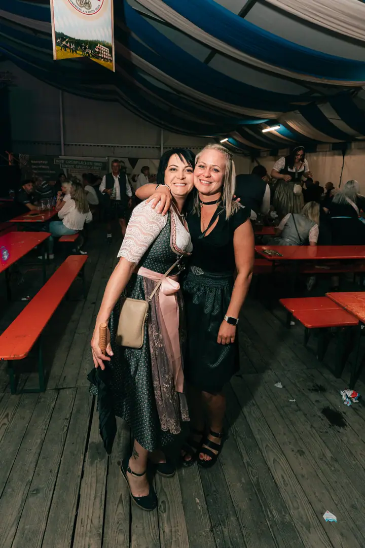 Schmalzlerfest Perlesreut 2025 Montag: Tag der Betriebe mit Sammer of Love Foto 2500818