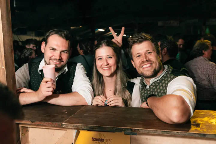 Schmalzlerfest Perlesreut 2025 Montag: Tag der Betriebe mit Sammer of Love Foto 2500844