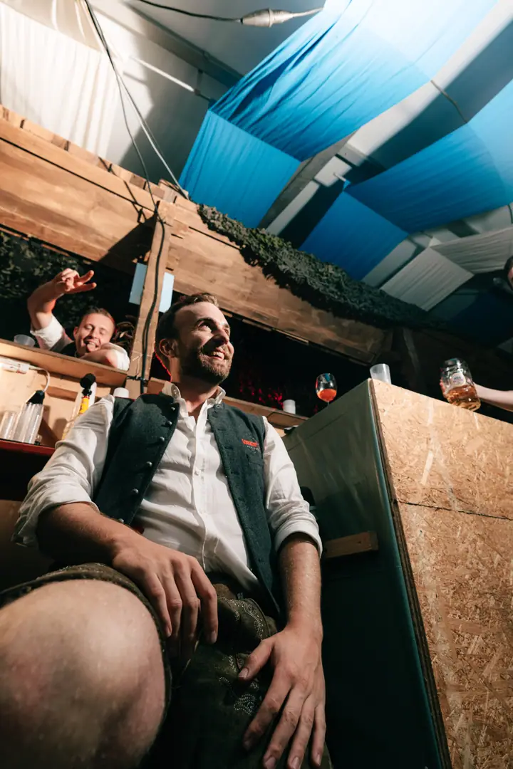 Schmalzlerfest Perlesreut 2025 Montag: Tag der Betriebe mit Sammer of Love Foto 2500853