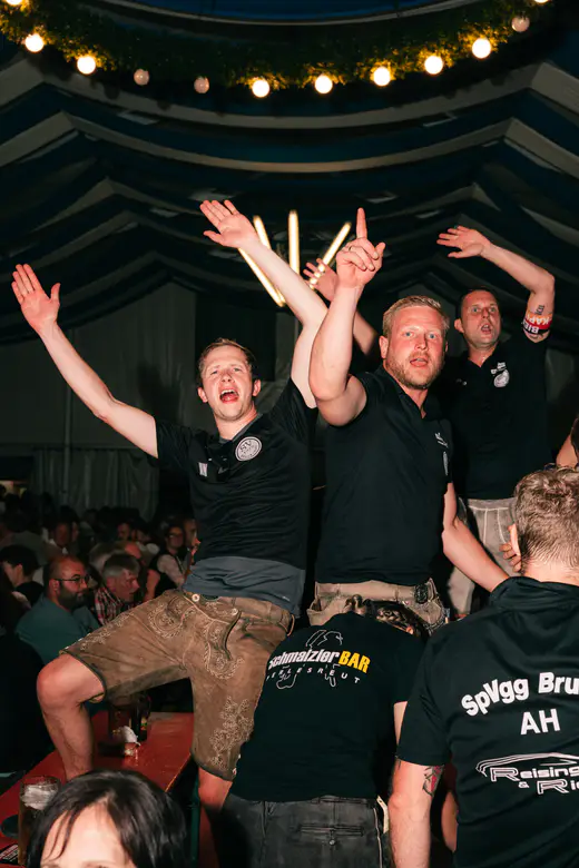 Schmalzlerfest Perlesreut 2025 Samstag: Rotzfrech Foto 2500610