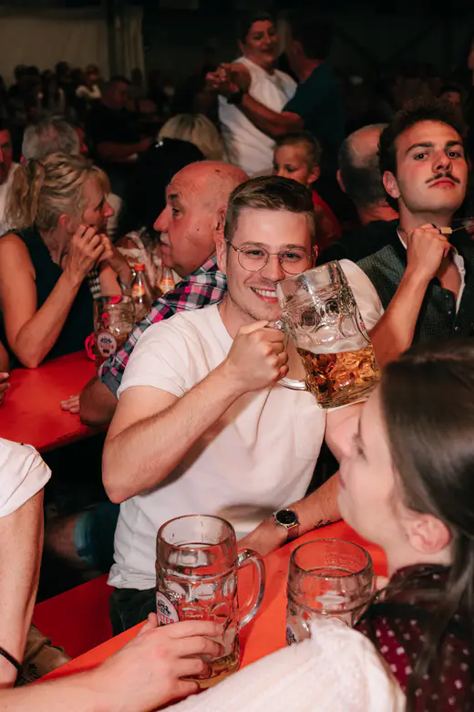Schmalzlerfest Perlesreut 2025 Samstag: Rotzfrech Foto 2500612