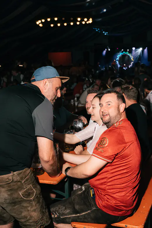 Schmalzlerfest Perlesreut 2025 Samstag: Rotzfrech Foto 2500629