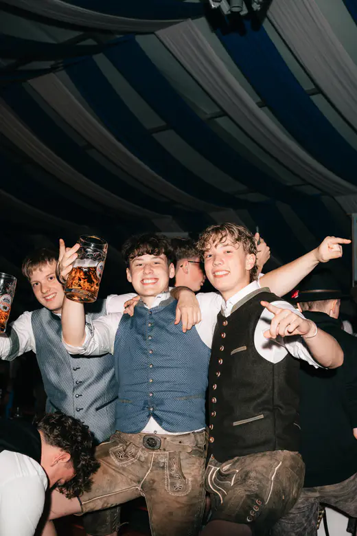 Schmalzlerfest Perlesreut 2025 Samstag: Rotzfrech Foto 2500641