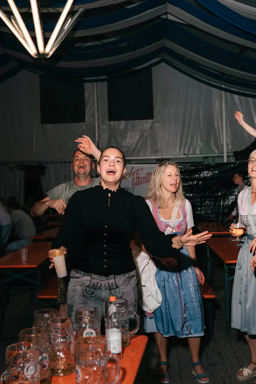 Schmalzlerfest Perlesreut 2025 Samstag: Rotzfrech Foto 2500691