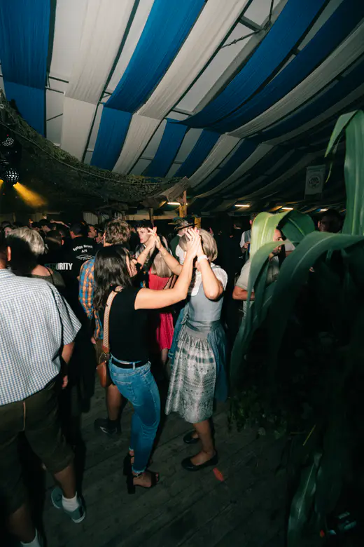 Schmalzlerfest Perlesreut 2025 Samstag: Rotzfrech Foto 2500699