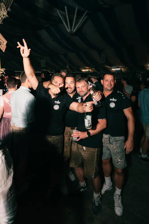 Schmalzlerfest Perlesreut 2025 Samstag: Rotzfrech Foto 2500702