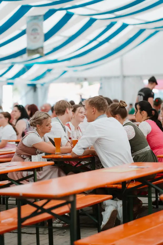 Schmalzlerfest Perlesreut 2025 Sonntag: Schnupferwettbewerb, Verlosung, d Noudnigln Foto 2500931