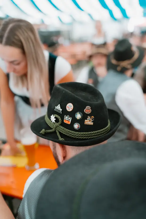 Schmalzlerfest Perlesreut 2025 Sonntag: Schnupferwettbewerb, Verlosung, d Noudnigln Foto 2500937
