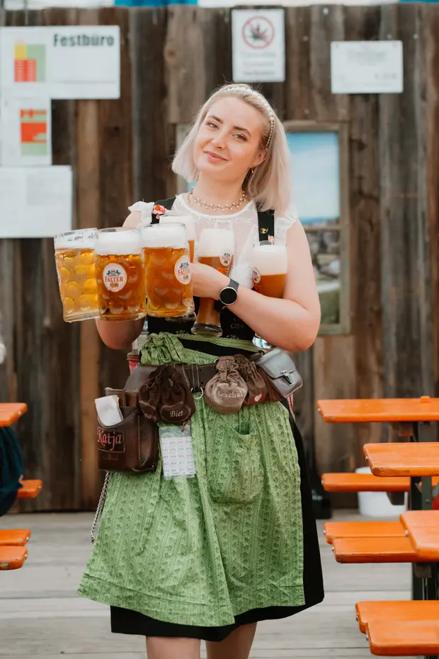 Schmalzlerfest Perlesreut 2025 Sonntag: Schnupferwettbewerb, Verlosung, d Noudnigln Foto 2500952