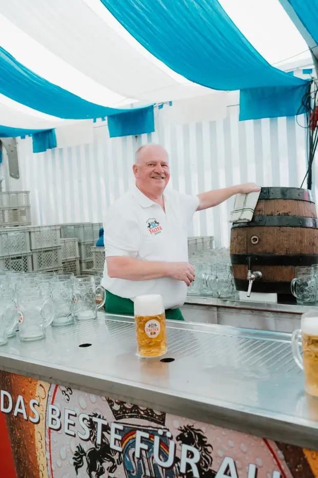 Schmalzlerfest Perlesreut 2025 Sonntag: Schnupferwettbewerb, Verlosung, d Noudnigln Foto 2500959