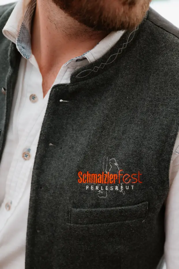 Schmalzlerfest Perlesreut 2025 Sonntag: Schnupferwettbewerb, Verlosung, d Noudnigln Foto 2500965