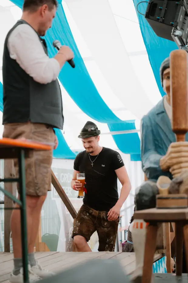 Schmalzlerfest Perlesreut 2025 Sonntag: Schnupferwettbewerb, Verlosung, d Noudnigln Foto 2500977