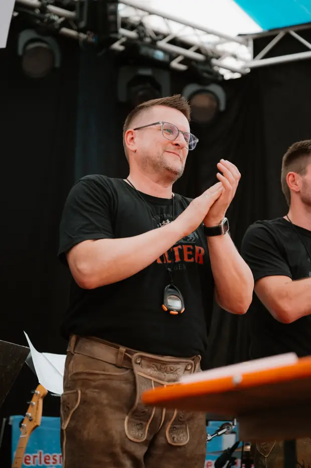 Schmalzlerfest Perlesreut 2025 Sonntag: Schnupferwettbewerb, Verlosung, d Noudnigln Foto 2501070