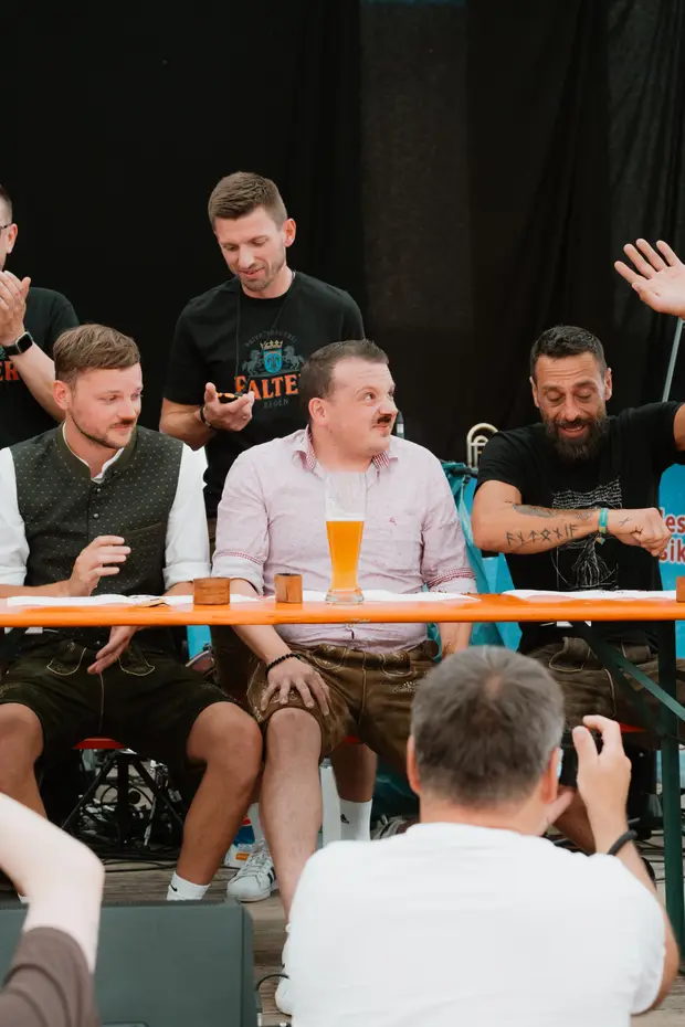 Schmalzlerfest Perlesreut 2025 Sonntag: Schnupferwettbewerb, Verlosung, d Noudnigln Foto 2501142