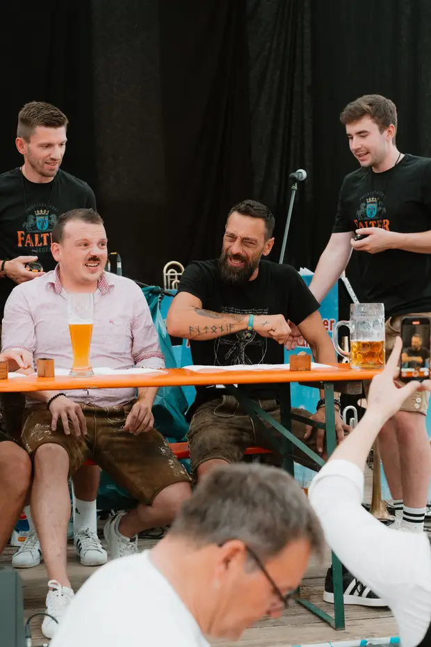 Schmalzlerfest Perlesreut 2025 Sonntag: Schnupferwettbewerb, Verlosung, d Noudnigln Foto 2501143