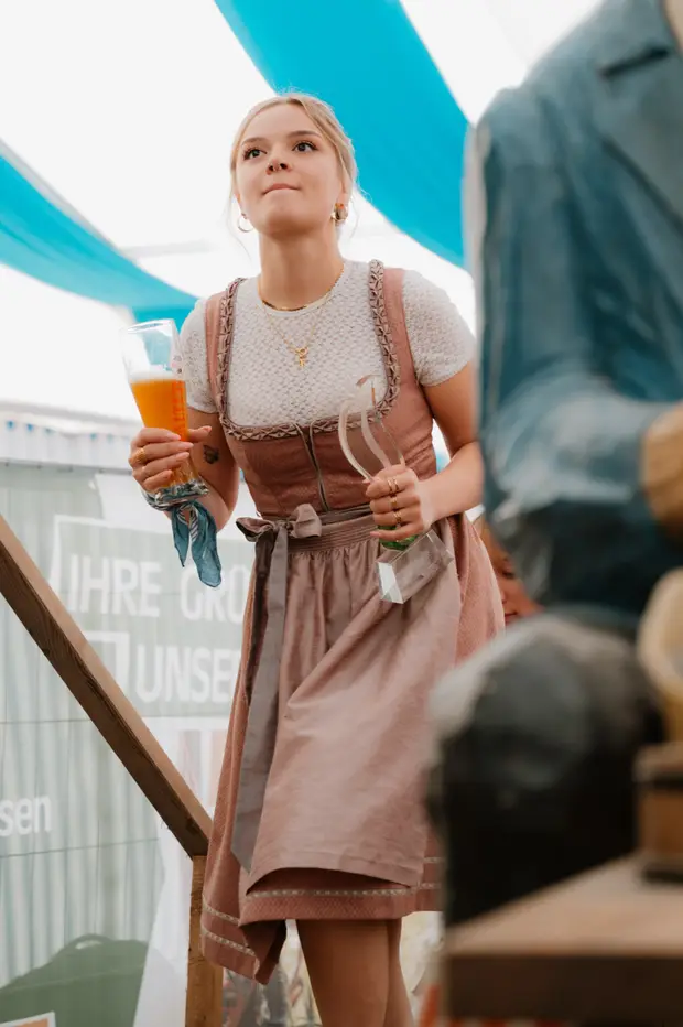 Schmalzlerfest Perlesreut 2025 Sonntag: Schnupferwettbewerb, Verlosung, d Noudnigln Foto 2501179