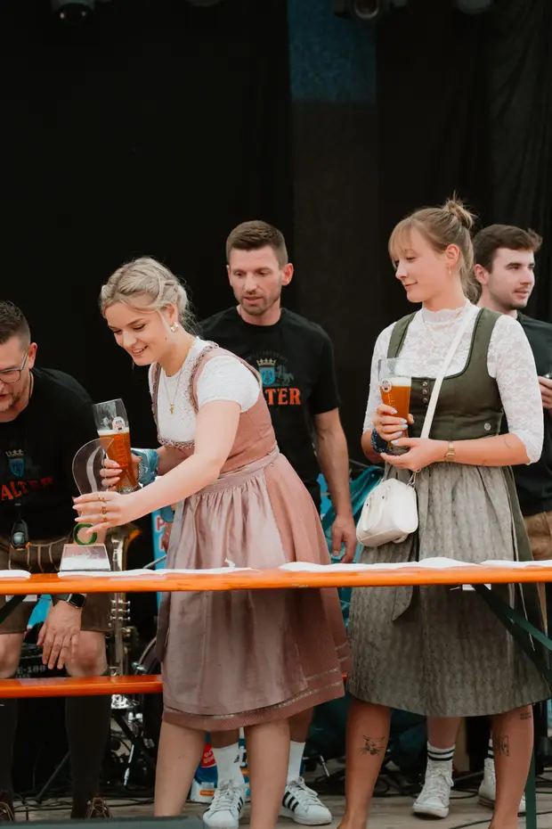 Schmalzlerfest Perlesreut 2025 Sonntag: Schnupferwettbewerb, Verlosung, d Noudnigln Foto 2501181