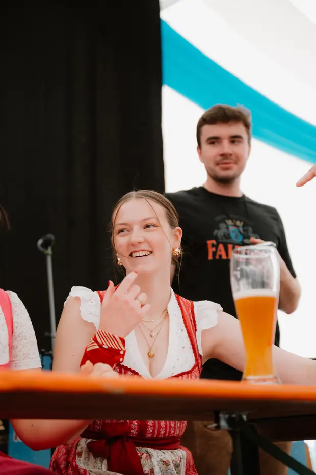 Schmalzlerfest Perlesreut 2025 Sonntag: Schnupferwettbewerb, Verlosung, d Noudnigln Foto 2501183