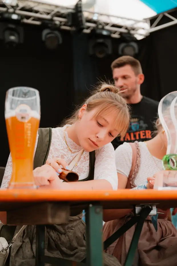 Schmalzlerfest Perlesreut 2025 Sonntag: Schnupferwettbewerb, Verlosung, d Noudnigln Foto 2501190