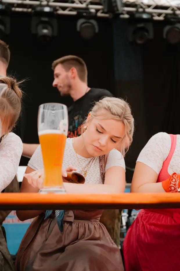 Schmalzlerfest Perlesreut 2025 Sonntag: Schnupferwettbewerb, Verlosung, d Noudnigln Foto 2501192
