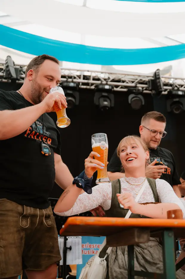 Schmalzlerfest Perlesreut 2025 Sonntag: Schnupferwettbewerb, Verlosung, d Noudnigln Foto 2501200