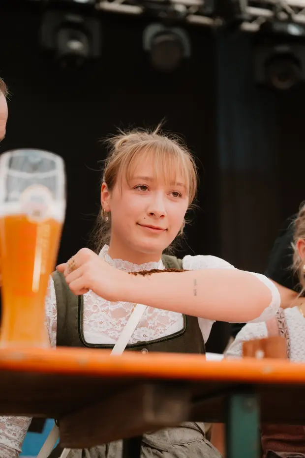 Schmalzlerfest Perlesreut 2025 Sonntag: Schnupferwettbewerb, Verlosung, d Noudnigln Foto 2501208