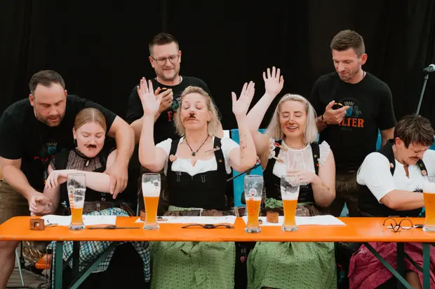 Schmalzlerfest Perlesreut 2025 Sonntag: Schnupferwettbewerb, Verlosung, d Noudnigln Foto 2501314