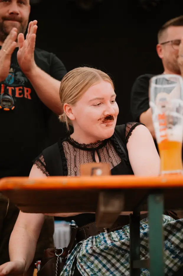 Schmalzlerfest Perlesreut 2025 Sonntag: Schnupferwettbewerb, Verlosung, d Noudnigln Foto 2501317