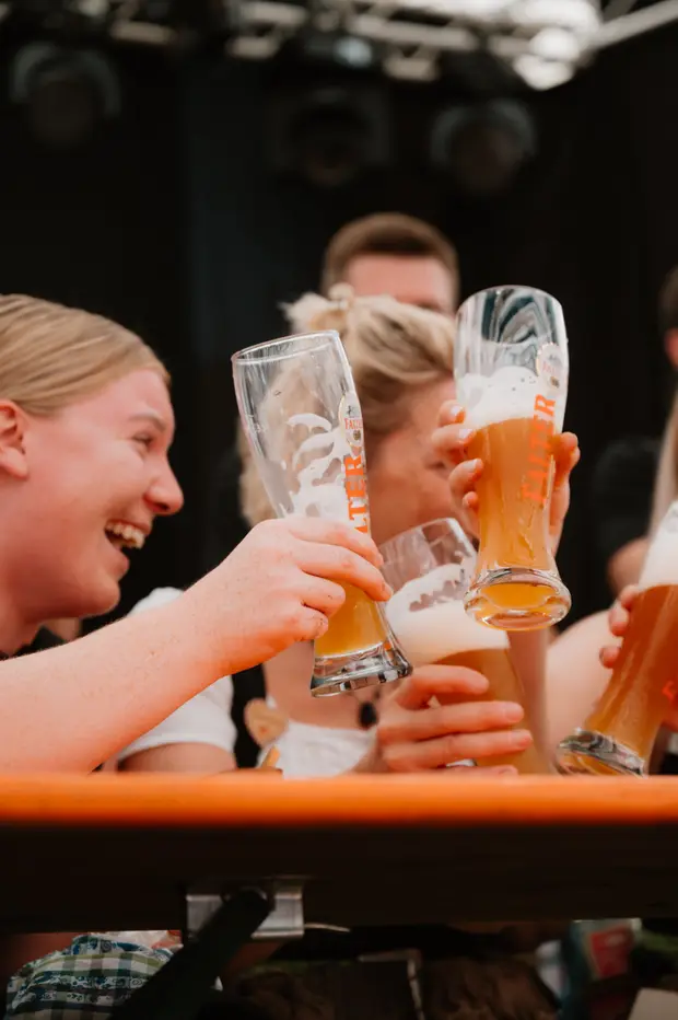 Schmalzlerfest Perlesreut 2025 Sonntag: Schnupferwettbewerb, Verlosung, d Noudnigln Foto 2501322