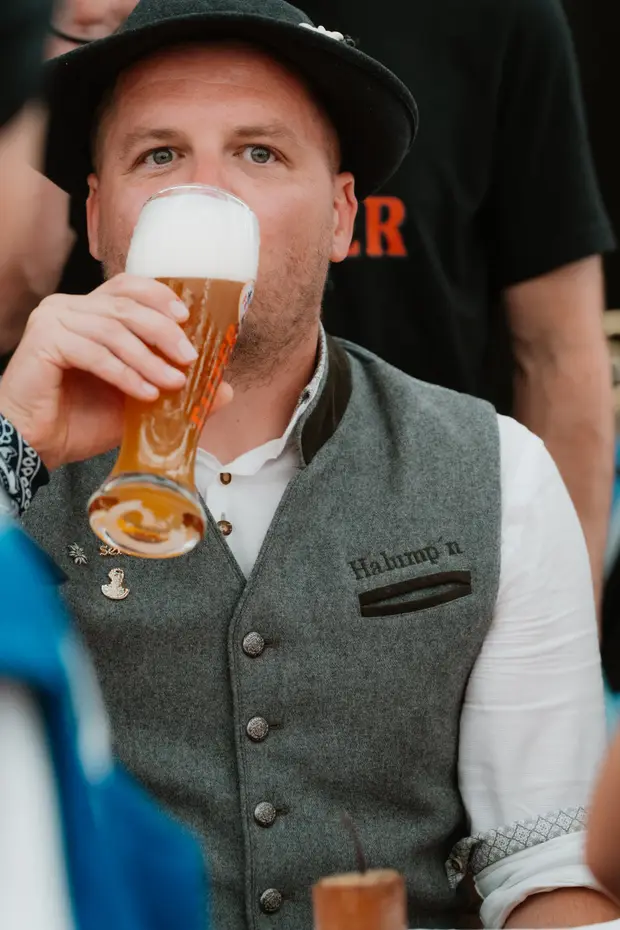 Schmalzlerfest Perlesreut 2025 Sonntag: Schnupferwettbewerb, Verlosung, d Noudnigln Foto 2501327