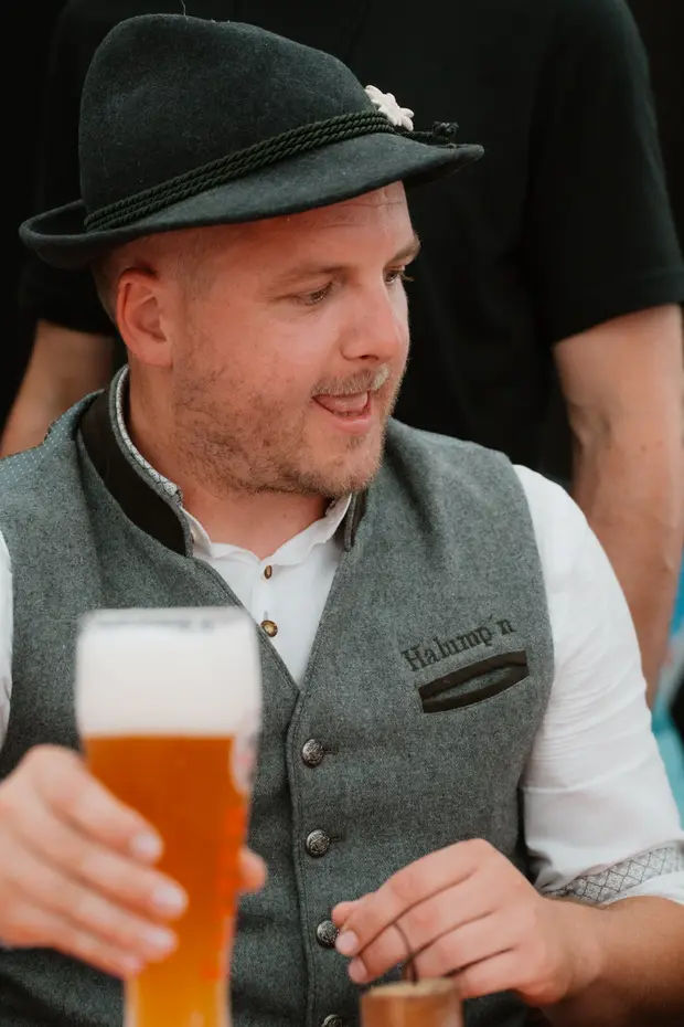 Schmalzlerfest Perlesreut 2025 Sonntag: Schnupferwettbewerb, Verlosung, d Noudnigln Foto 2501329