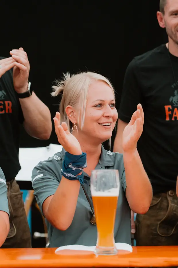 Schmalzlerfest Perlesreut 2025 Sonntag: Schnupferwettbewerb, Verlosung, d Noudnigln Foto 2501376