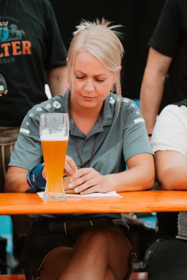 Schmalzlerfest Perlesreut 2025 Sonntag: Schnupferwettbewerb, Verlosung, d Noudnigln Foto 2501379