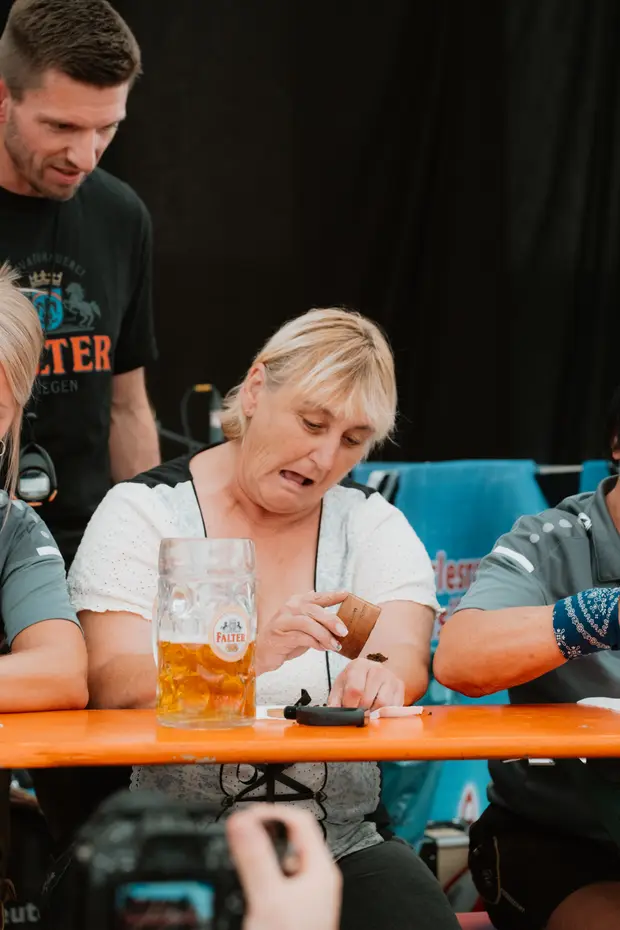 Schmalzlerfest Perlesreut 2025 Sonntag: Schnupferwettbewerb, Verlosung, d Noudnigln Foto 2501381