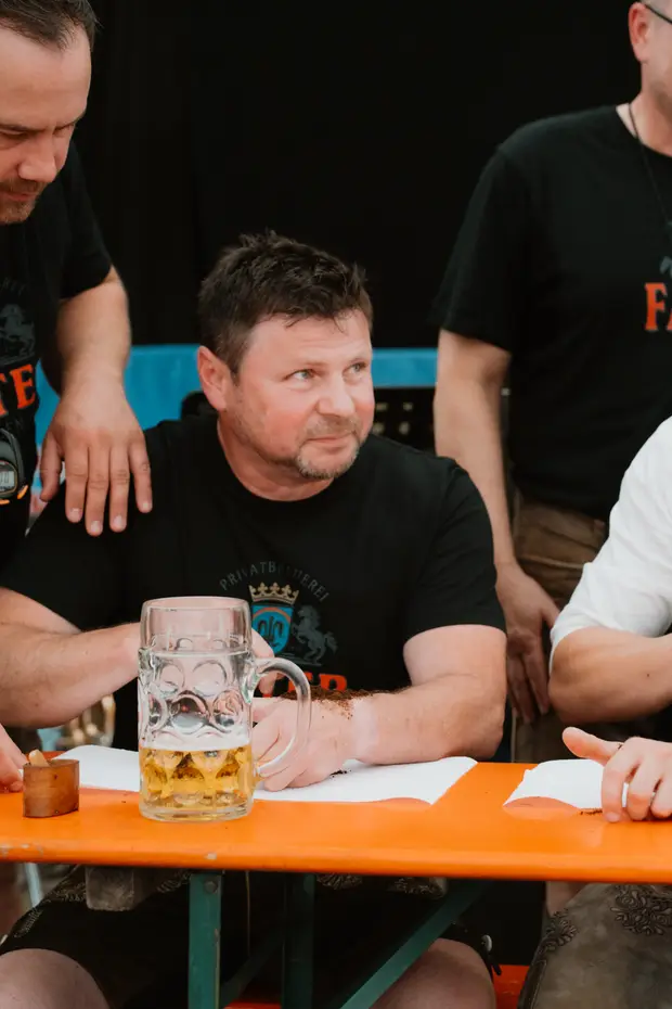 Schmalzlerfest Perlesreut 2025 Sonntag: Schnupferwettbewerb, Verlosung, d Noudnigln Foto 2501391