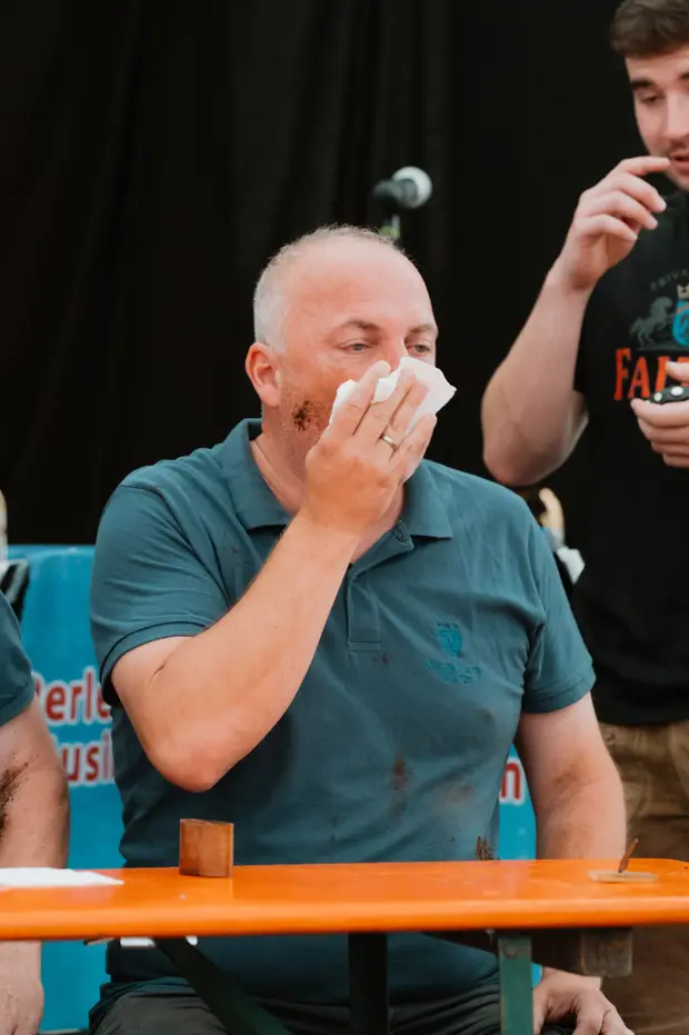 Schmalzlerfest Perlesreut 2025 Sonntag: Schnupferwettbewerb, Verlosung, d Noudnigln Foto 2501414