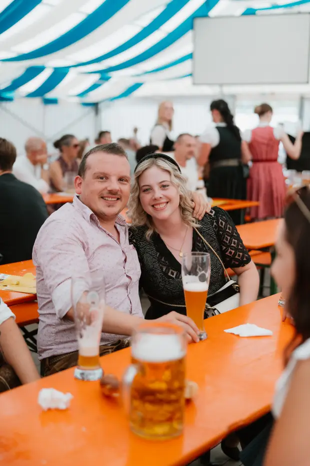 Schmalzlerfest Perlesreut 2025 Sonntag: Schnupferwettbewerb, Verlosung, d Noudnigln Foto 2501496