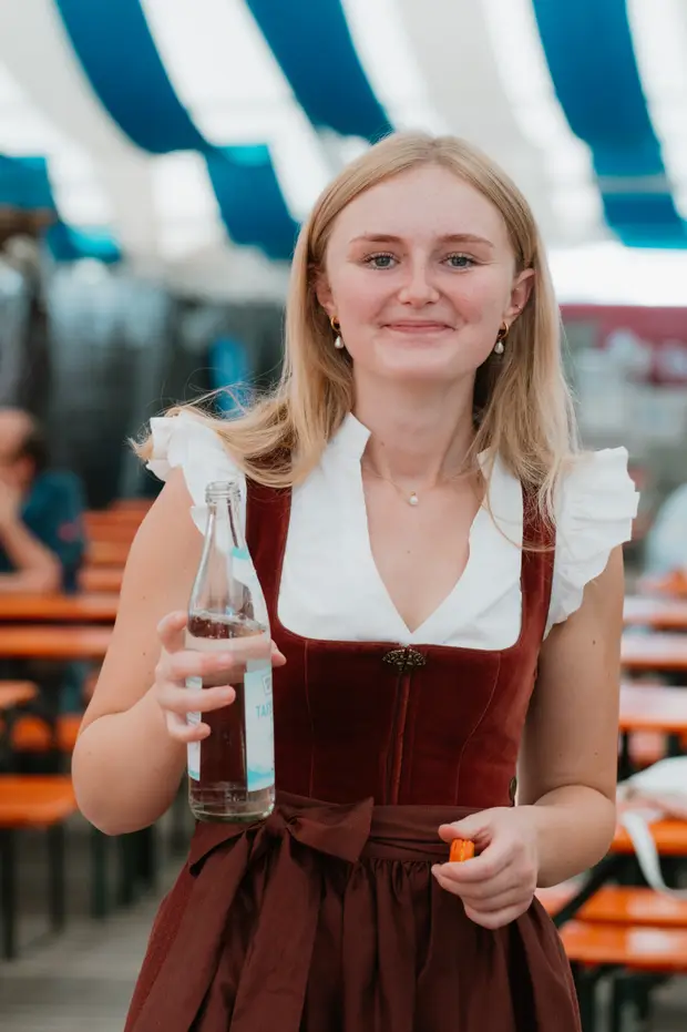 Schmalzlerfest Perlesreut 2025 Sonntag: Schnupferwettbewerb, Verlosung, d Noudnigln Foto 2501499