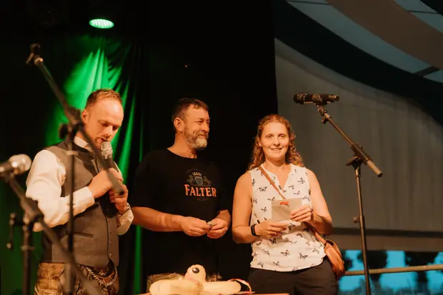 Schmalzlerfest Perlesreut 2025 Sonntag: Schnupferwettbewerb, Verlosung, d Noudnigln Foto 2501597