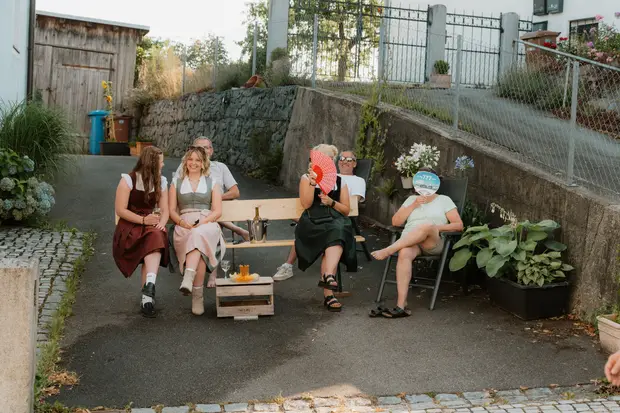 Schmalzlerfest Perlesreut 2026 Umzug, Bieranstich, Perlesreuter BleMUSI Foto 2601675