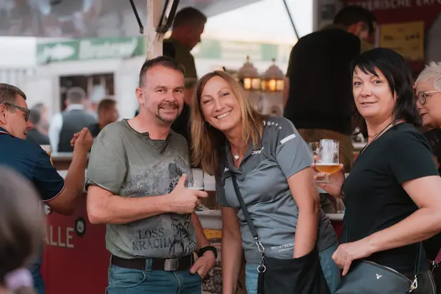 Schmalzlerfest Perlesreut 2026 Umzug, Bieranstich, Perlesreuter BleMUSI Foto 2601775