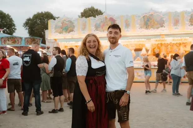 Schmalzlerfest Perlesreut 2026 Umzug, Bieranstich, Perlesreuter BleMUSI Foto 2601779