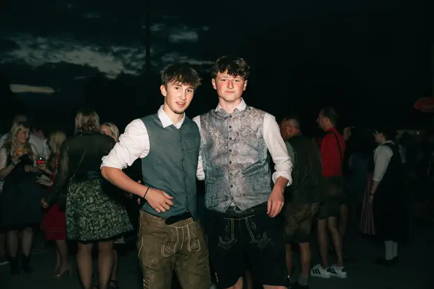 Schmalzlerfest Perlesreut 2026 Umzug, Bieranstich, Perlesreuter BleMUSI Foto 2601815