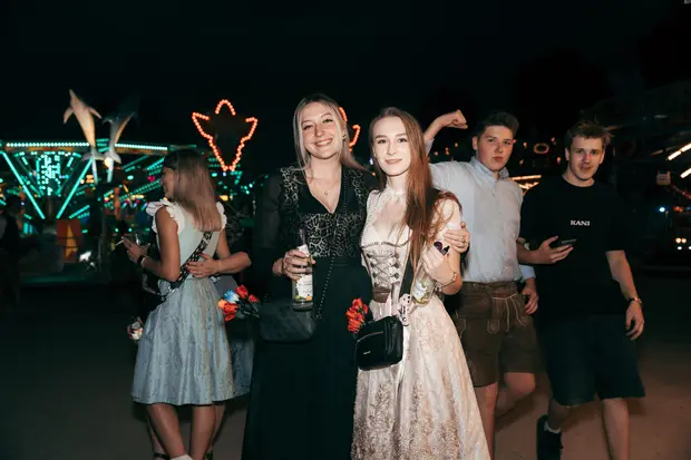 Schmalzlerfest Perlesreut 2026 Umzug, Bieranstich, Perlesreuter BleMUSI Foto 2601821